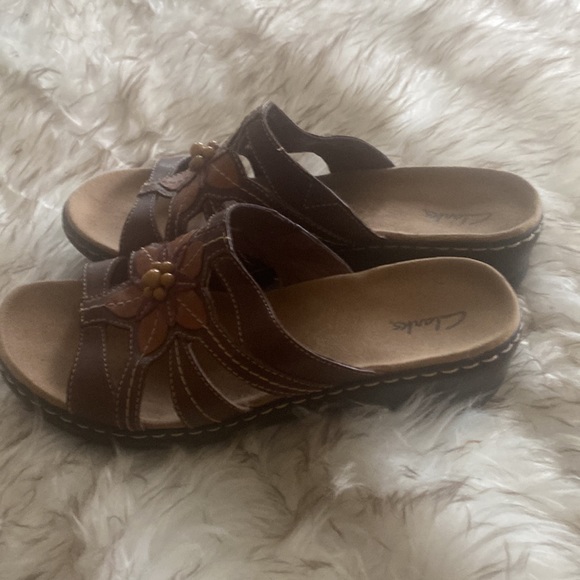 Women's Clark Sandals  Size 10 M - Picture 2 of 7